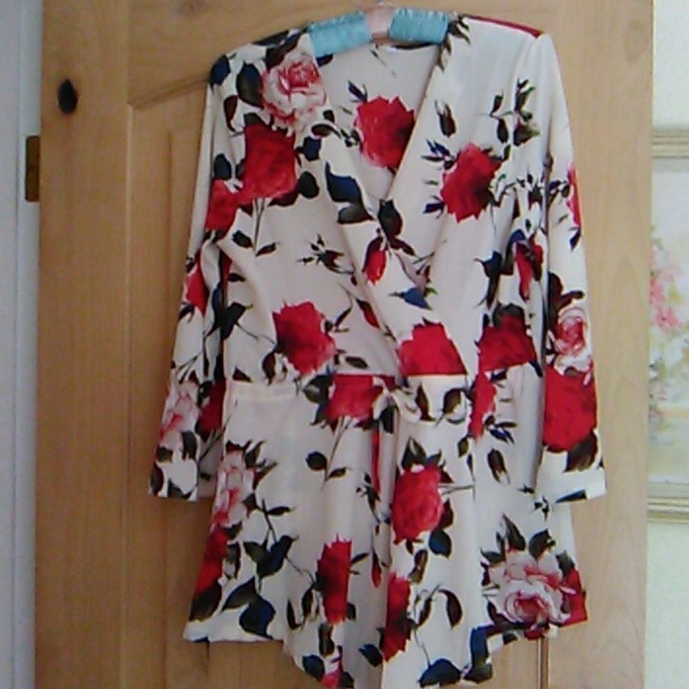 Romper With Roses - Picture 7 of 8